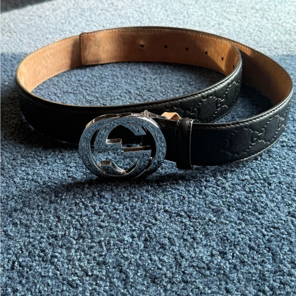 Gucci Black and Tan Leather Strap - Picture 4 of 5